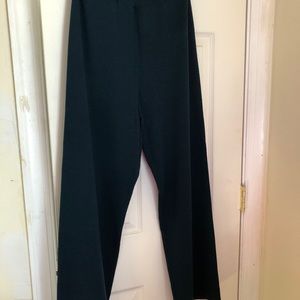 Eileen Fisher pants 100% wool deep green